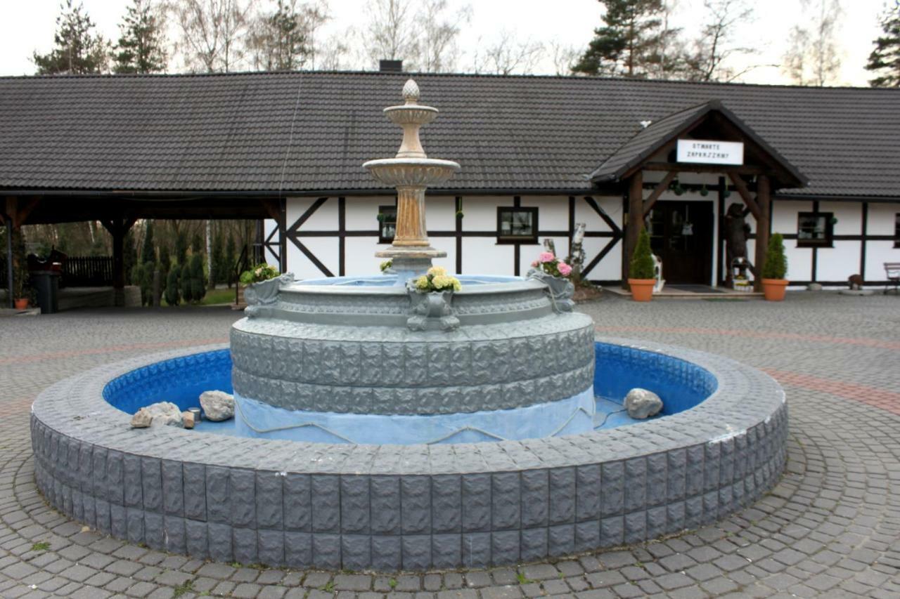 Park Lesny 'U Kaczyny' Hotel Rogow Kültér fotó