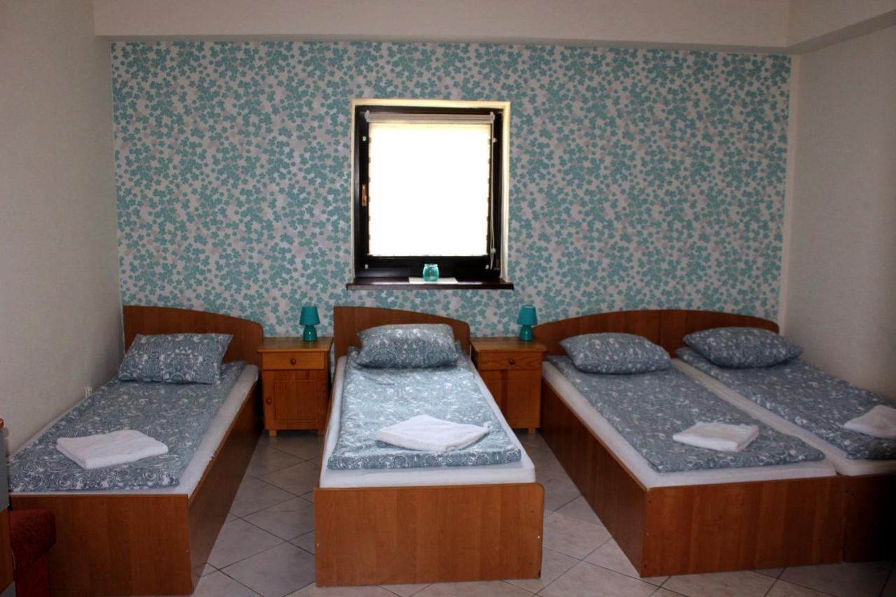 Park Lesny 'U Kaczyny' Hotel Rogow Kültér fotó