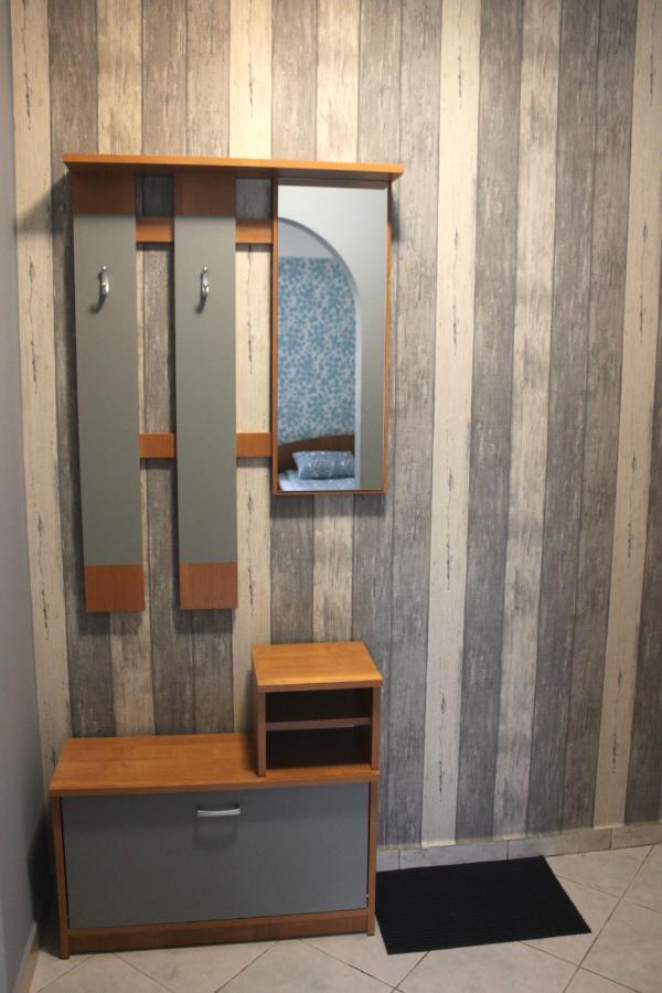 Park Lesny 'U Kaczyny' Hotel Rogow Kültér fotó